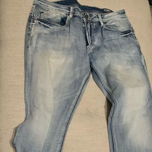 Men’s Buckle Six-x Straight Leg Jeans, size 36w x 34l